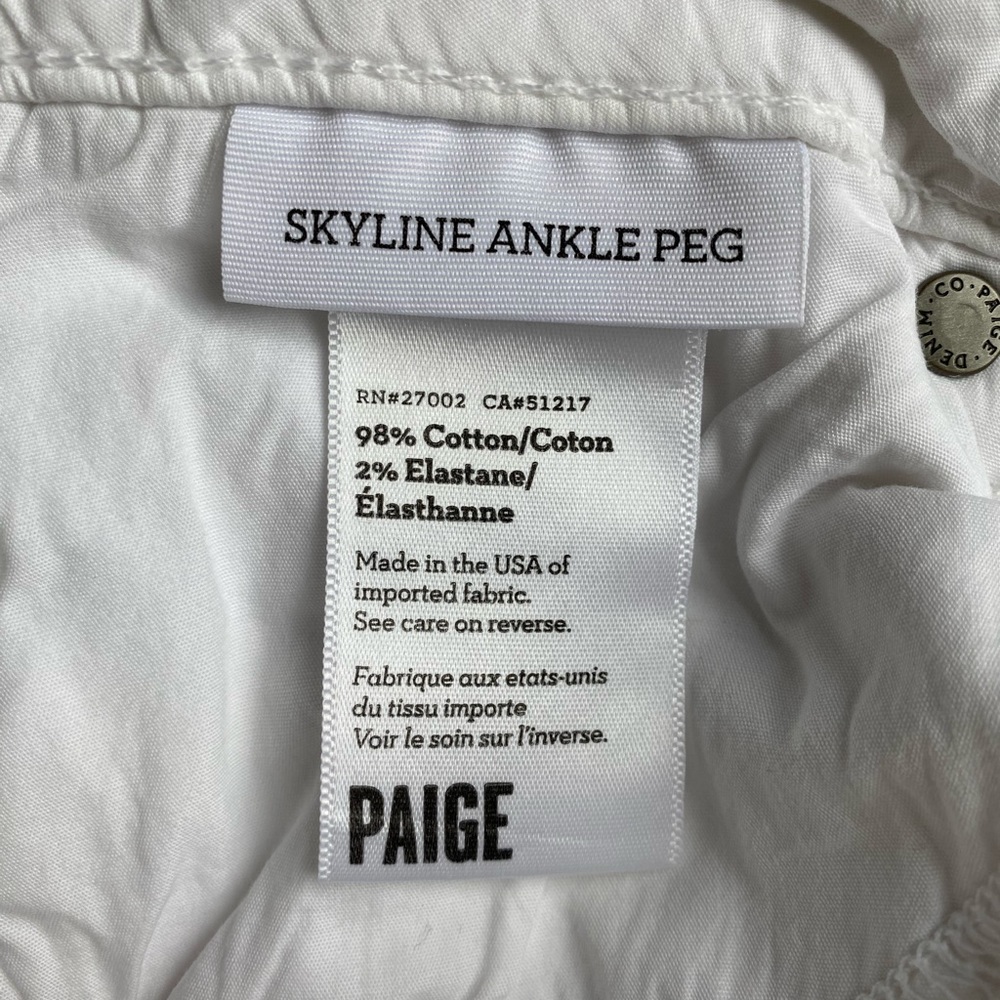 Paige Skyline Ankle Peg size 29, white.